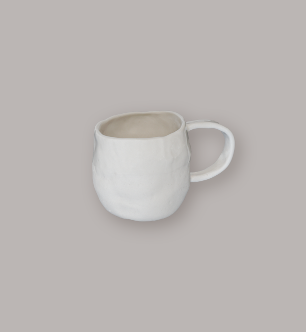 Srednja porcelanasta skodelica